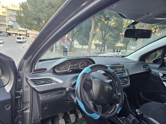 Sahibinden Peugeot 2008 1.2 VTi Active 2014 Model