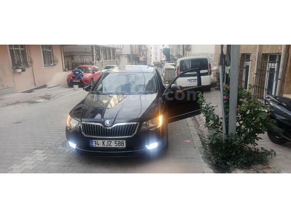Sahibinden Skoda SuperB 1.6 TDI Elegance 2014 Model