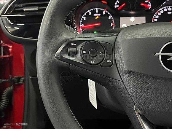 HATASIZ BOYASIZ 2025 MODEL 42 BİN'KM'DE OPEL CORSA 1.2T SERVİS B
