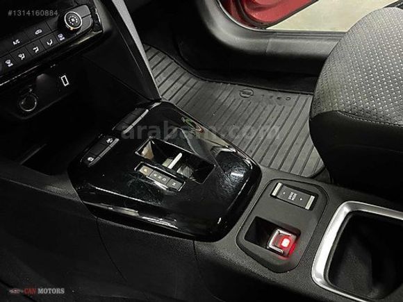 HATASIZ BOYASIZ 2025 MODEL 42 BİN'KM'DE OPEL CORSA 1.2T SERVİS B