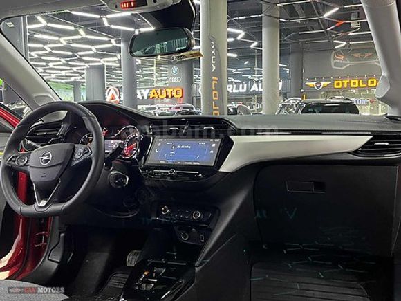 HATASIZ BOYASIZ 2025 MODEL 42 BİN'KM'DE OPEL CORSA 1.2T SERVİS B