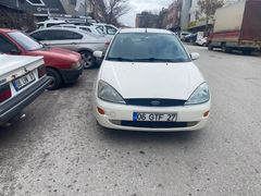 Sahibinden Ford Focus 1.6 Ghia 2001 Model
