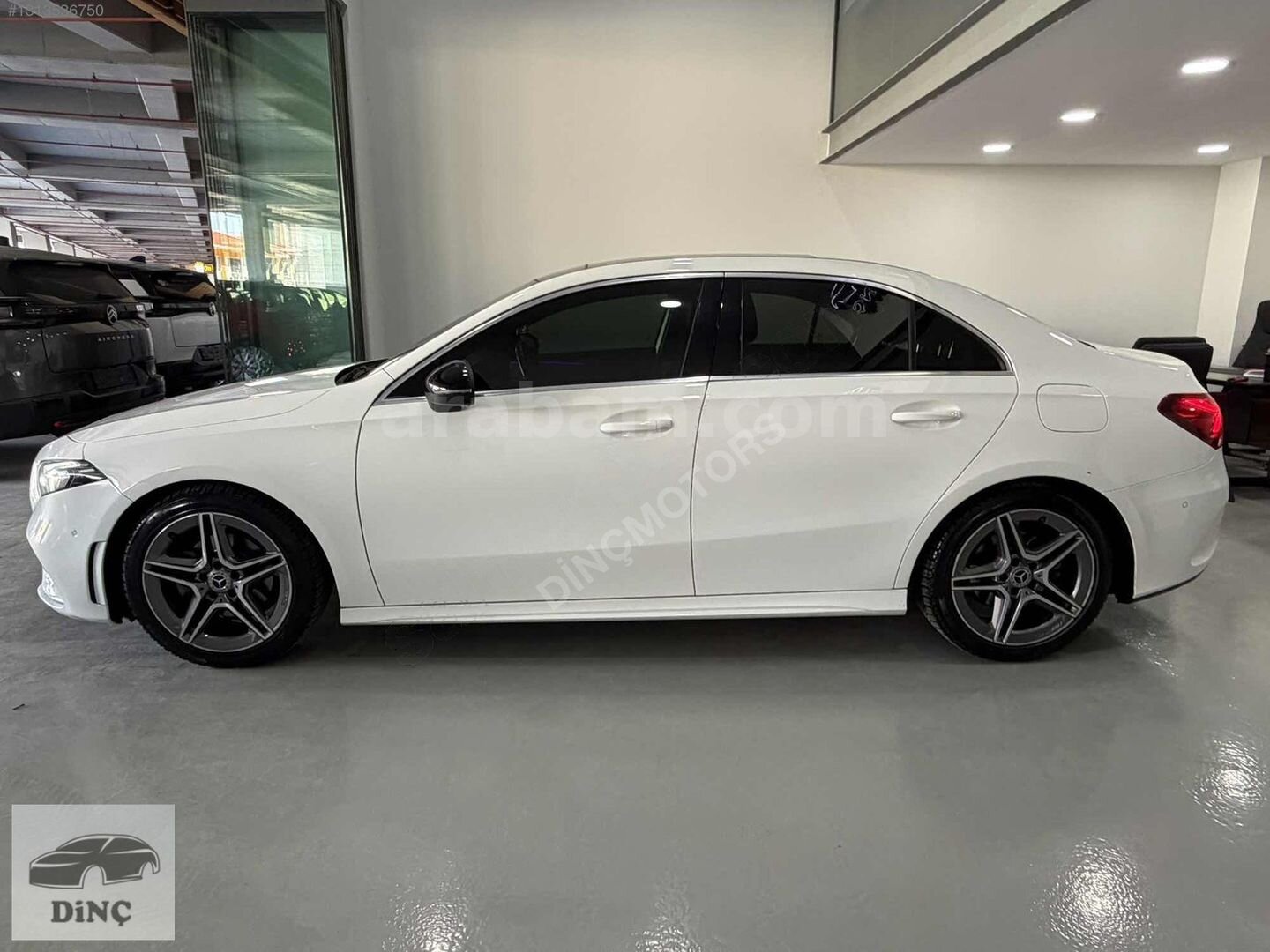 Galeriden Mercedes - Benz A 200 AMG 2021 Model İstanbul 117.142 km Beyaz 5