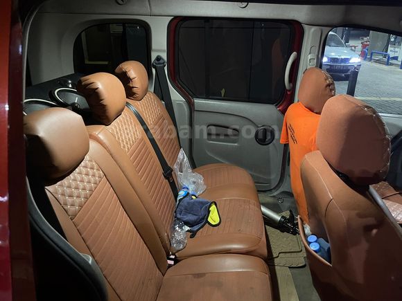 Sahibinden Renault Kangoo Multix 1.5 dCi Expression 2009 Model 