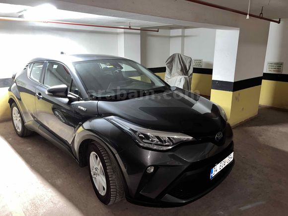 Sahibinden Toyota C-HR 1.8 Hybrid Flame 2021 Model 