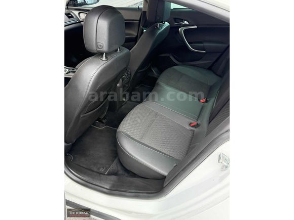ÖZ BURAK / OPEL İNSİGNİA / 2016 / 1.6 CDTİ / OTOMATİK / COSMO