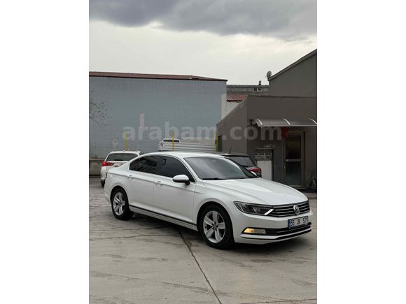 Sahibinden Volkswagen Passat 1.6 TDi BlueMotion Trendline 2016 Model Samsun 170.000 km Beyaz