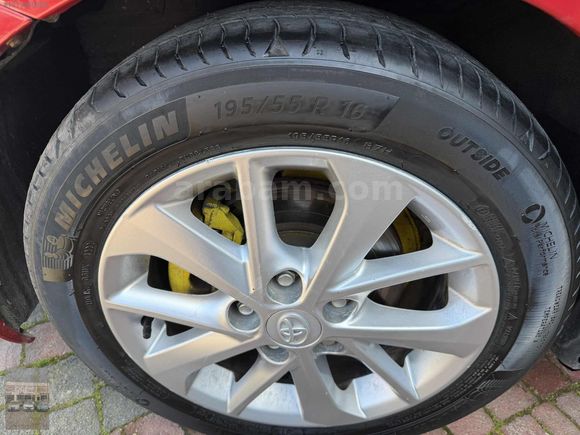 EDİRNE ADA OTOMOTİVDEN 2013 TOYOTA AURİS 1,4 D - 4D CAM TAVAN