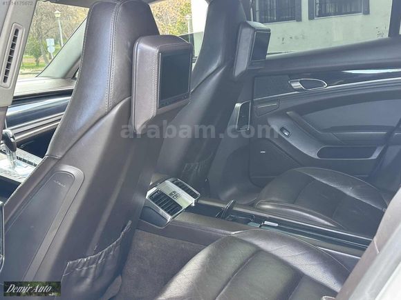 BAYİ ÇIKIŞLI DÜŞÜK KM DE FACELIFT ÇEVİRİMLİ BAKIMLI PANAMERA