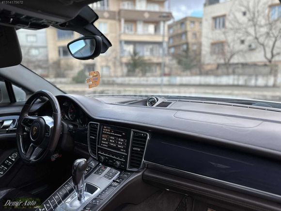 BAYİ ÇIKIŞLI DÜŞÜK KM DE FACELIFT ÇEVİRİMLİ BAKIMLI PANAMERA