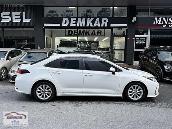 Demkar otomotivden temiz bakımlı corolla