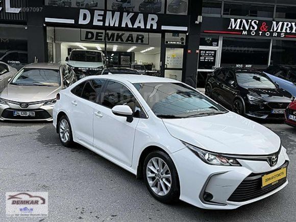Demkar otomotivden temiz bakımlı corolla