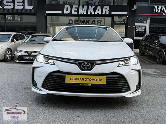 Demkar otomotivden temiz bakımlı corolla