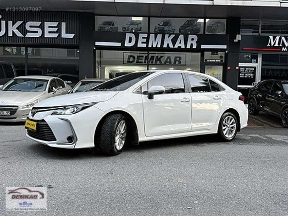 Demkar otomotivden temiz bakımlı corolla
