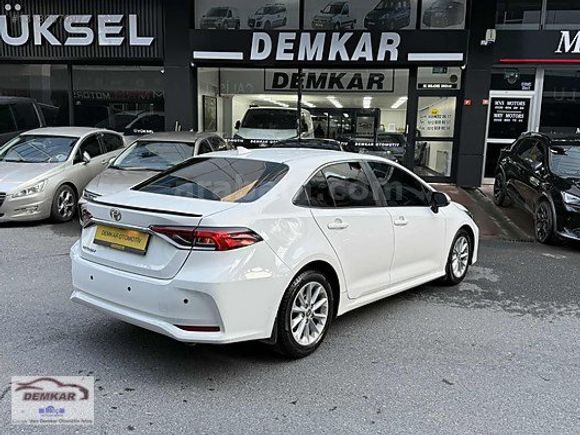 Demkar otomotivden temiz bakımlı corolla