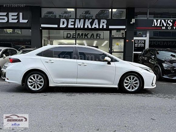 Demkar otomotivden temiz bakımlı corolla
