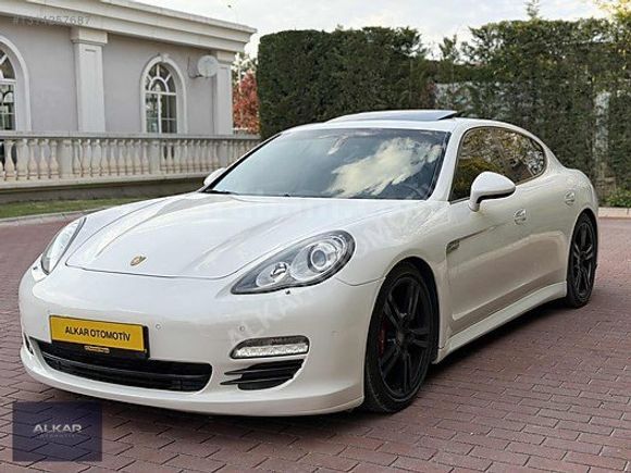 ALKAR'DAN PORSCHE PANAMERA 4 BAYİ ÇIKIŞLI