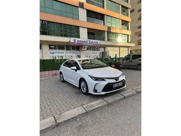 2022 COROLLA OTOMATİK VİTES ORJİNAL 39.000 KM'DE