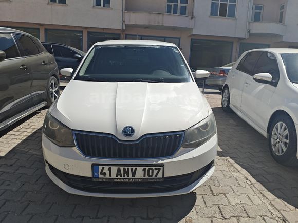 Sahibinden Skoda Fabia 1.2 TSI Ambition 2015 Model