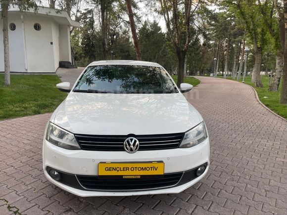 İLK SAHİBİNDEN OTOMATİK JETTA