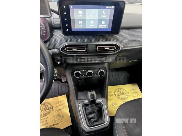 OTOMATİK 2023 SANDERO EXPRESSİON 1.0TCe 13000 KM