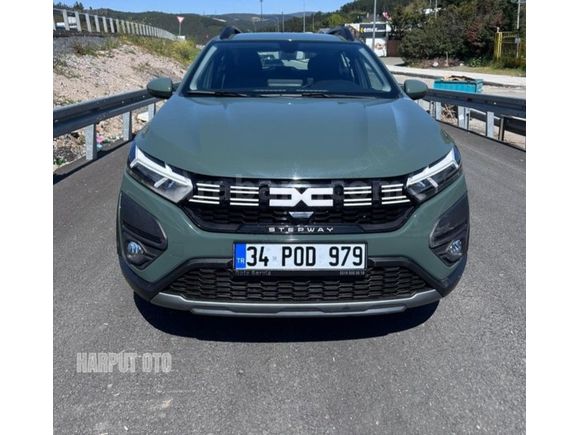 OTOMATİK 2023 SANDERO EXPRESSİON 1.0TCe 13000 KM