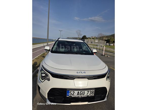 Sahibinden Kia Niro EV Elegance Plus 2024 Model  18.000 km Beyaz