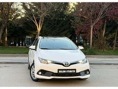 ASİLKAN OTOMOTİV/ TOYOTA AURİS CAM TAVANLI DÜŞÜK KM