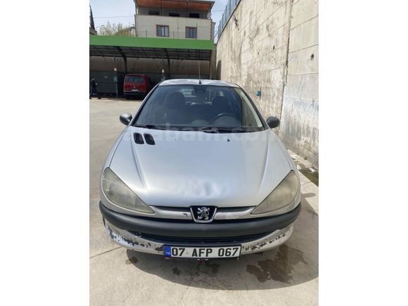 Sahibinden Peugeot 206 1.6 XT 2001 Model 