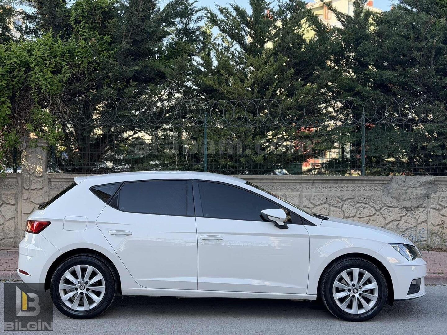 Galeriden Seat Leon 1.6 TDI Style 2018 Model Konya 184.000 km Beyaz 6
