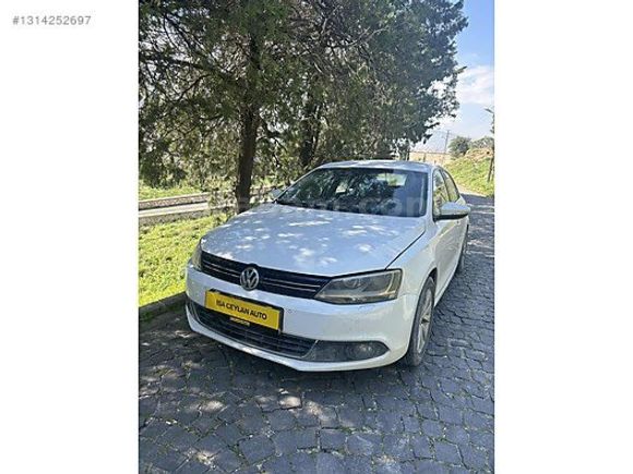 2014 MODEL OTOMATİK JETTA 207 bin km