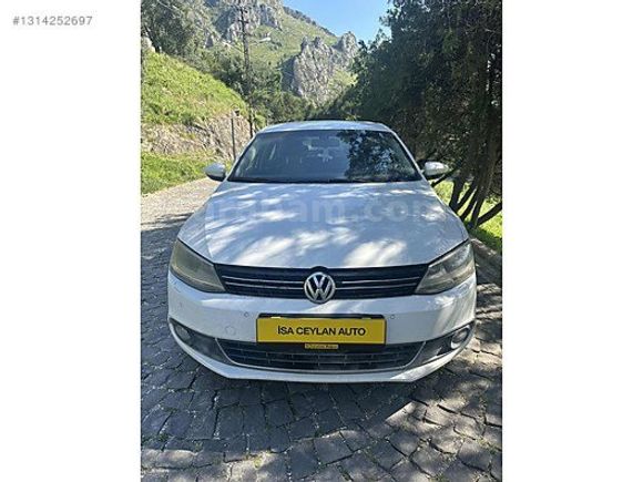 2014 MODEL OTOMATİK JETTA 207 bin km