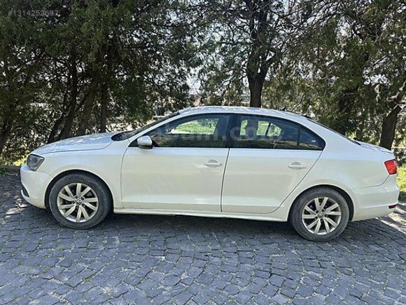2014 MODEL OTOMATİK JETTA 207 bin km