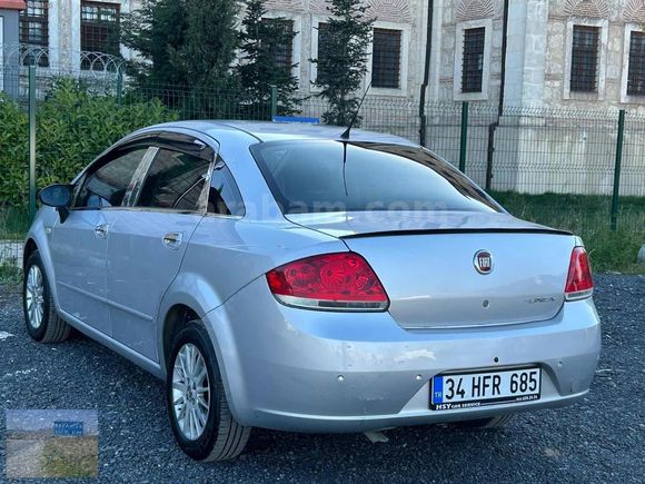 2012 LİNEA DİZEL OTOMATİK EFSANE TEMİZLİKTE MASRAFSIZ