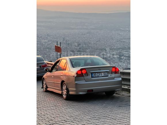 Sahibinden Honda Civic 1.6i VTEC ES 2006 Model