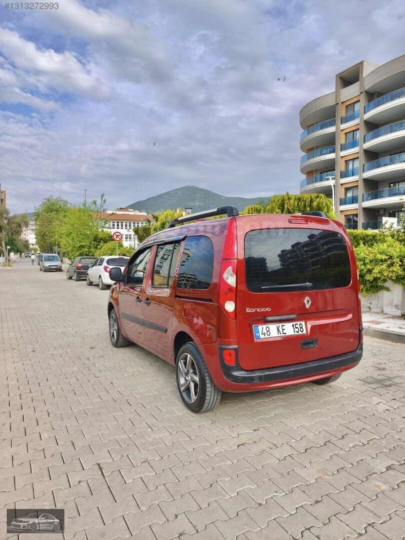 Galeriden Renault Kangoo 1.5 dCi Expression 2009 Model Muğla 176.000 km Bordo 6