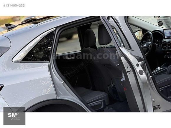 SM AUTOMOTİV'DEN FORD KUGA 1.5 ECOBOOST TİTANİUM -HATASIZ-