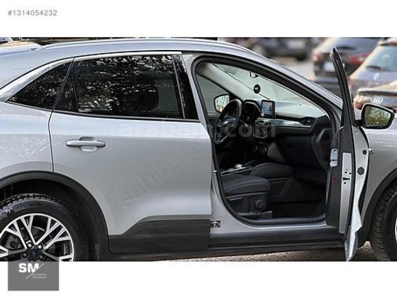 SM AUTOMOTİV'DEN FORD KUGA 1.5 ECOBOOST TİTANİUM -HATASIZ-