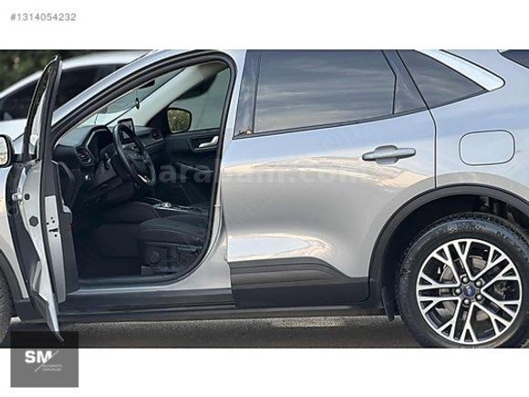 SM AUTOMOTİV'DEN FORD KUGA 1.5 ECOBOOST TİTANİUM -HATASIZ-