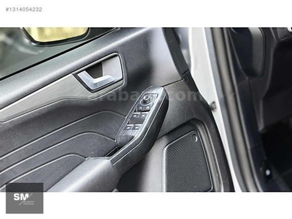 SM AUTOMOTİV'DEN FORD KUGA 1.5 ECOBOOST TİTANİUM -HATASIZ-