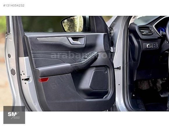SM AUTOMOTİV'DEN FORD KUGA 1.5 ECOBOOST TİTANİUM -HATASIZ-