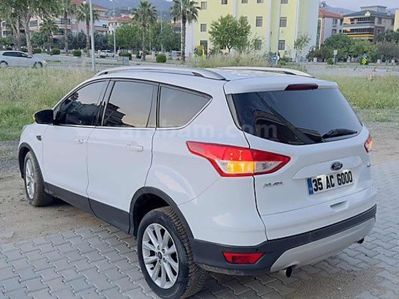 2015 MODEL FORD KUGA 1.5 EcoBoost Titanium Sanroof