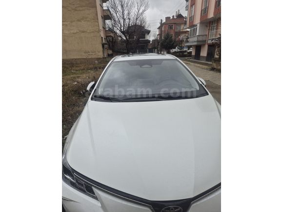 Sahibinden Toyota Corolla 1.5 Flame X-Pack 2023 Model