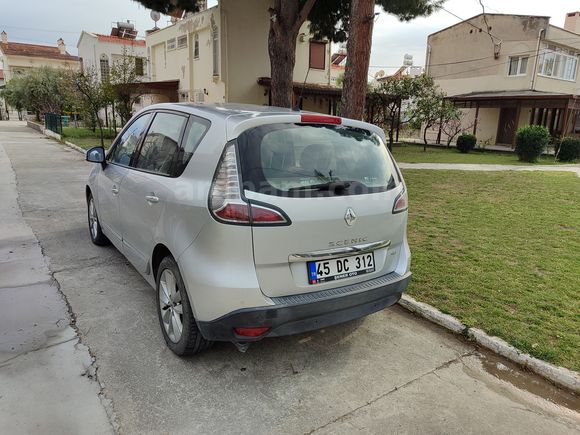 ÖğretmendenSahibinden Renault Scenic 1.5 dCi Privilege 2012 Model 