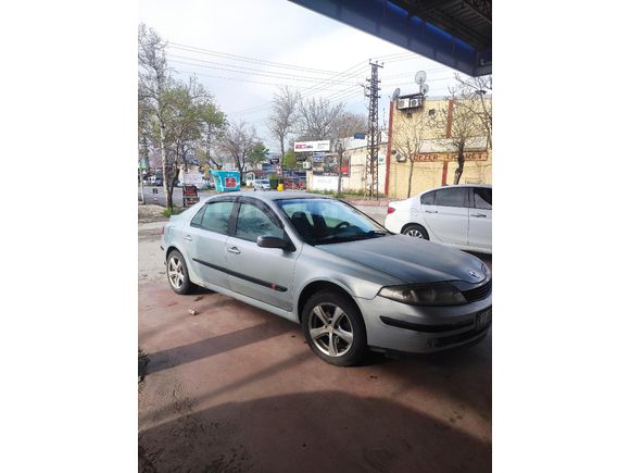 FİYAT DÜŞTÜ Sahibinden Renault Laguna 1.6 Expression 2004 Model ( İçi Dışı Tertemiz )