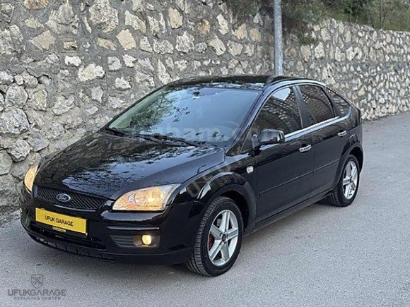 SORUNSUZ MASRAFSIZ AİLE ARACI FORD FOCUS 1.6TDCİ COLLECTION