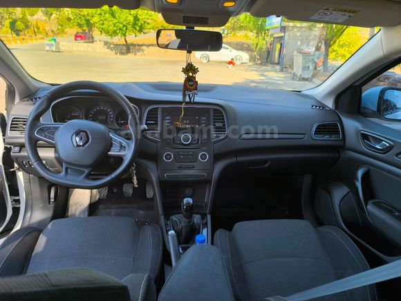 Sahibinden Renault Megane 1.6 Joy 2017 Model