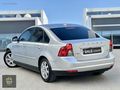 ÜNLÜDEN 2011 VOLVO S40 6 İLERİ CAM GİBİ HATASIZ