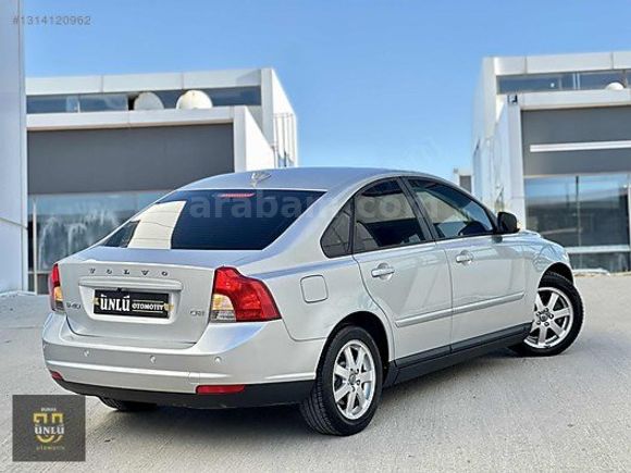 ÜNLÜDEN 2011 VOLVO S40 6 İLERİ CAM GİBİ HATASIZ