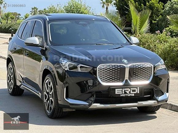 2024 İX1 eDRIVE20 C.TAVAN MOCHA DERİ E.BAGAJ JANT BOYASIZ BAYİİ